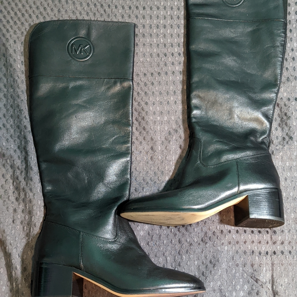 Michael Kors tall boots size 8.5